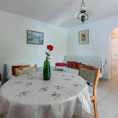 Vera Apartment *