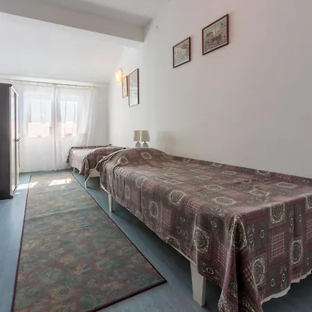 Vera * Supetarska Draga
