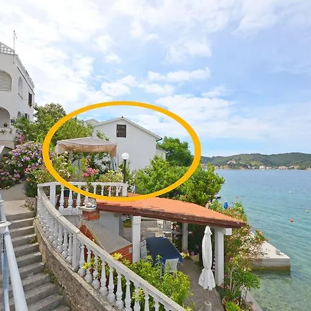 Vera * Супетарска-Драга