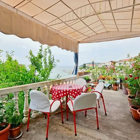 Vera Апартаменты Супетарска-Драга